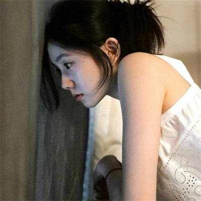 日落在霓虹灯